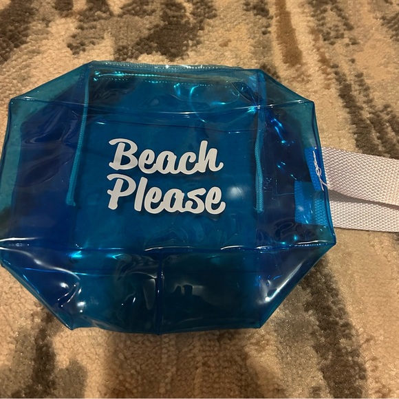 After Sun essentials kit aka: Beach PLEASE - Picture 7 of 8